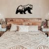 Artă de perete din metal Landscape Bear - APT626 Decor metalic de perete 71x41 Negru